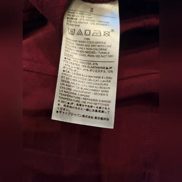 Banana Republic Deep Red V-Neck Top (Scuba Fitted Top) - Picture 6 of 9